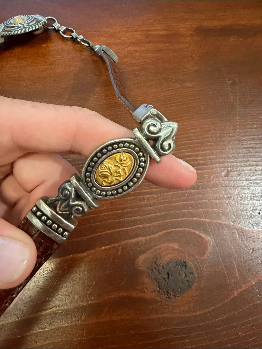 1996 Branded metal and leather accent belt